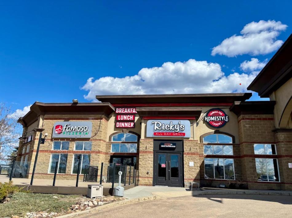 Radisson Hotel & Suites Fort Mcmurray Dış mekan fotoğraf